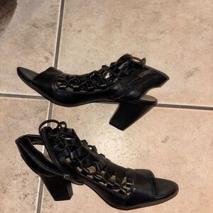 Elegant Black Women's Heeled Sandals